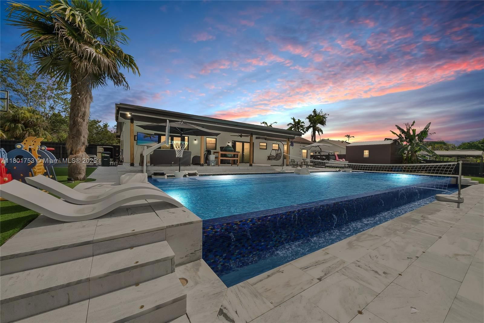 Real estate property located at 8840 181st Ter, Miami-dade, Section 21 Bel-aire, Palmetto Bay, FL