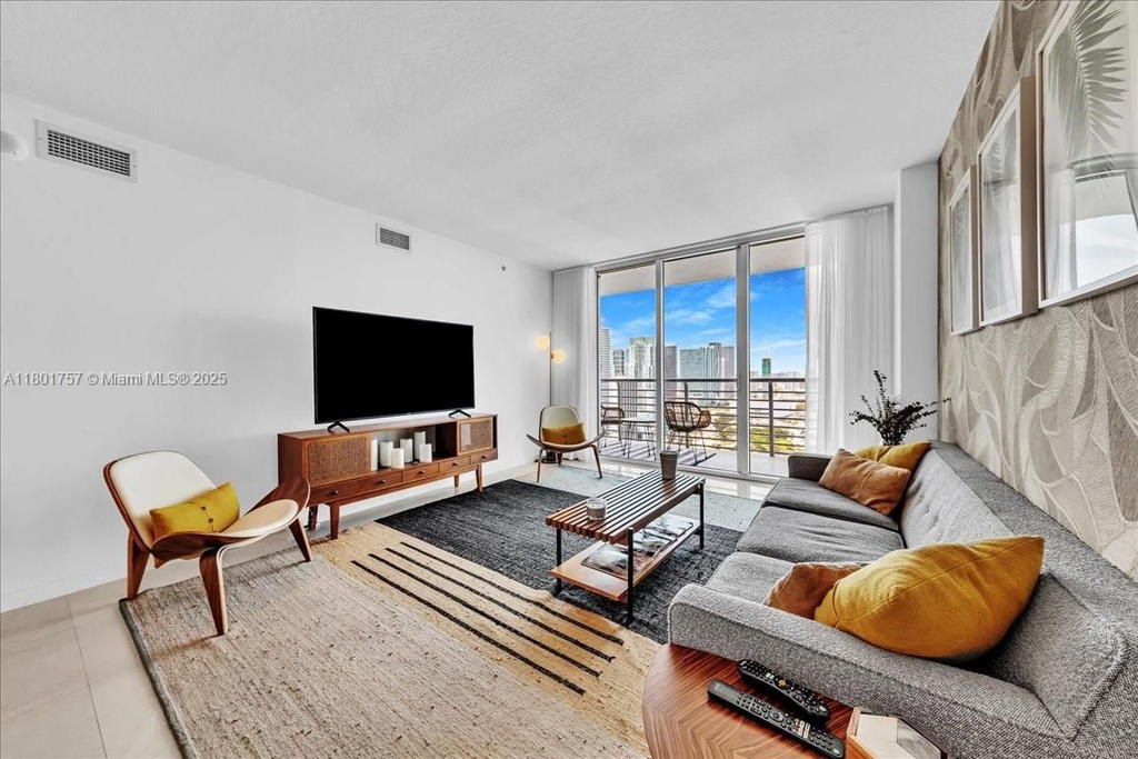 Real estate property located at 335 Biscayne Blvd #4000, Miami-dade, One Miami East Condo, Miami, FL
