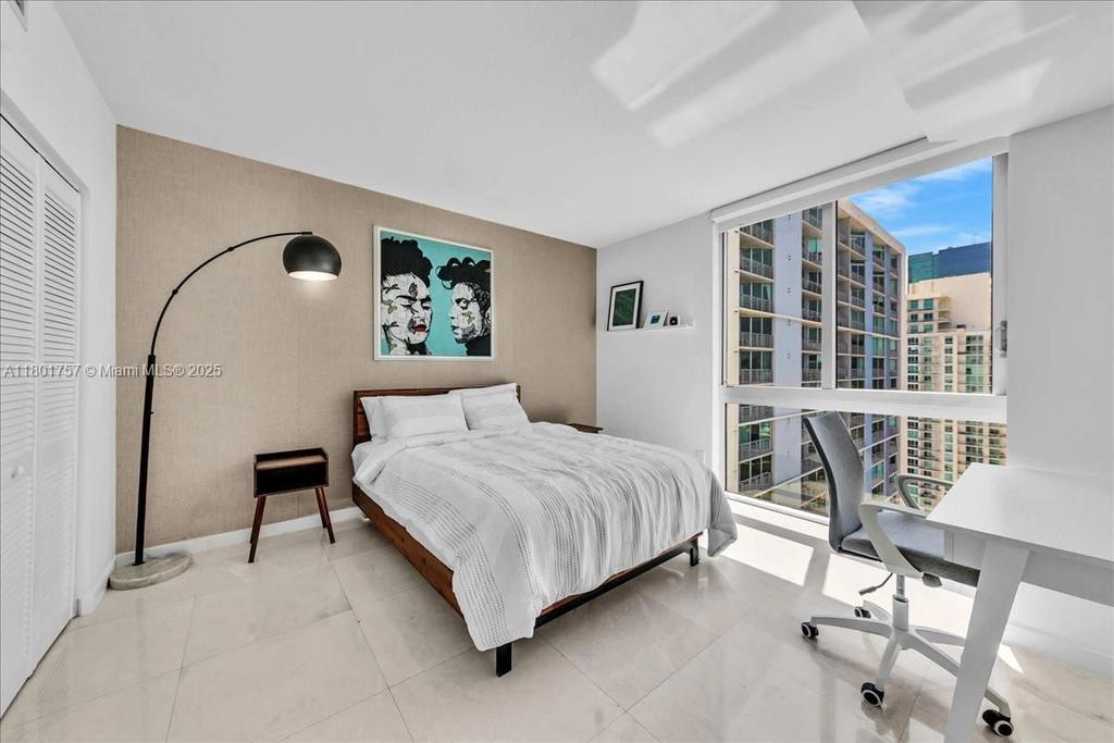 Real estate property located at 335 Biscayne Blvd #4000, Miami-dade, One Miami East Condo, Miami, FL