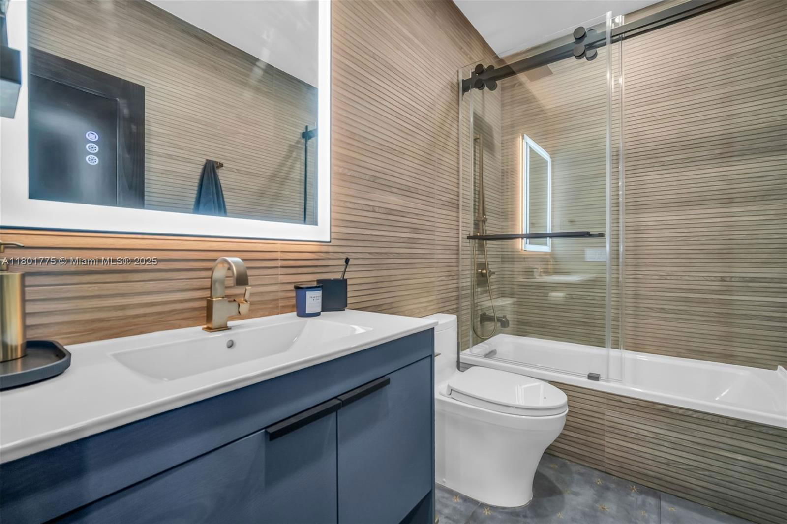 Real estate property located at 4430 Casper Ct, Broward, Hollywood Hills North Sec, Hollywood, FL