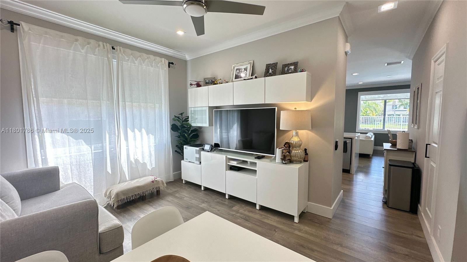 Real estate property located at 1192 Chinaberry Dr, Broward, Sector 2-parcels 1 2 3 4, Weston, FL