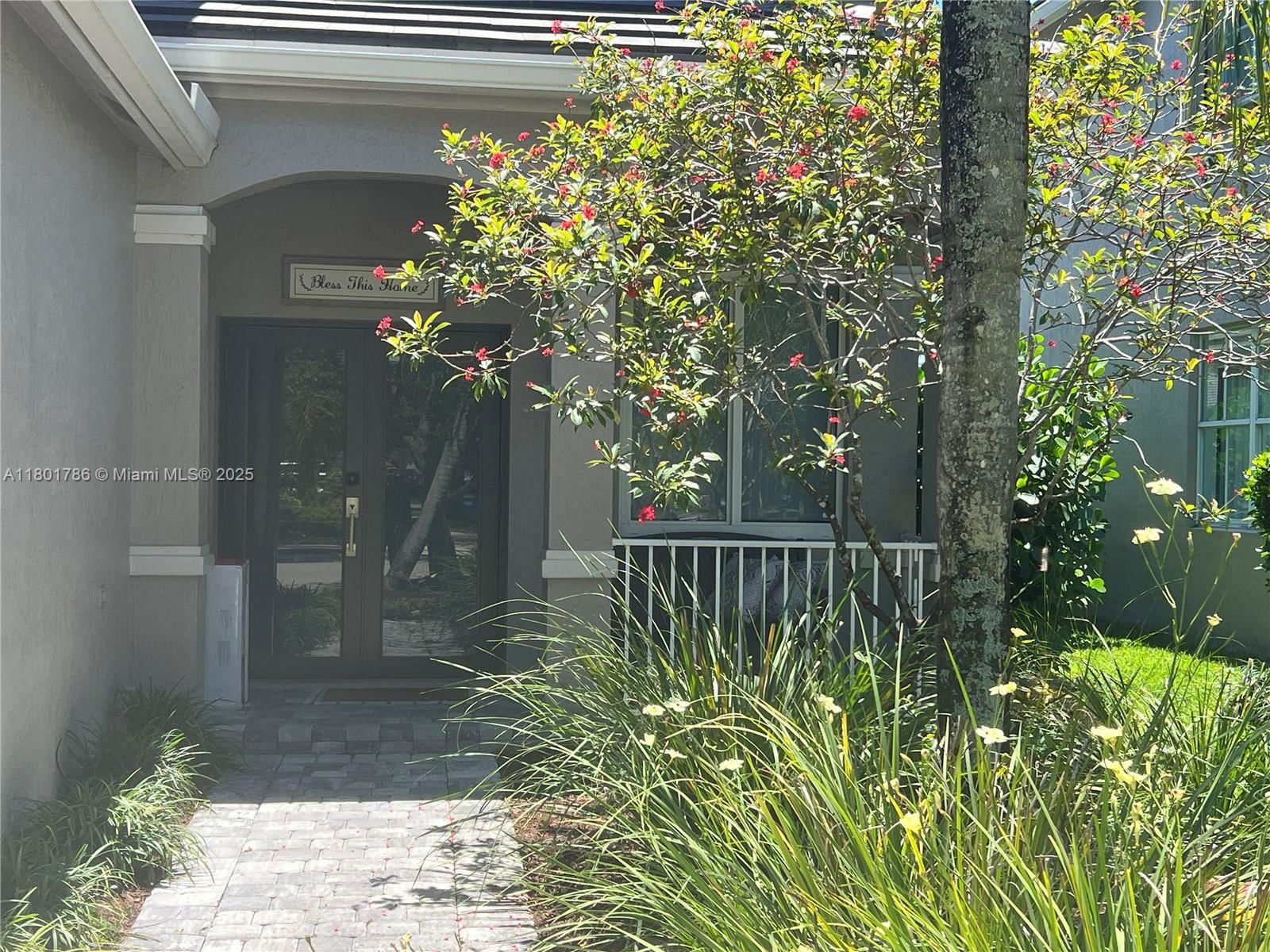 Real estate property located at 1192 Chinaberry Dr, Broward, Sector 2-parcels 1 2 3 4, Weston, FL