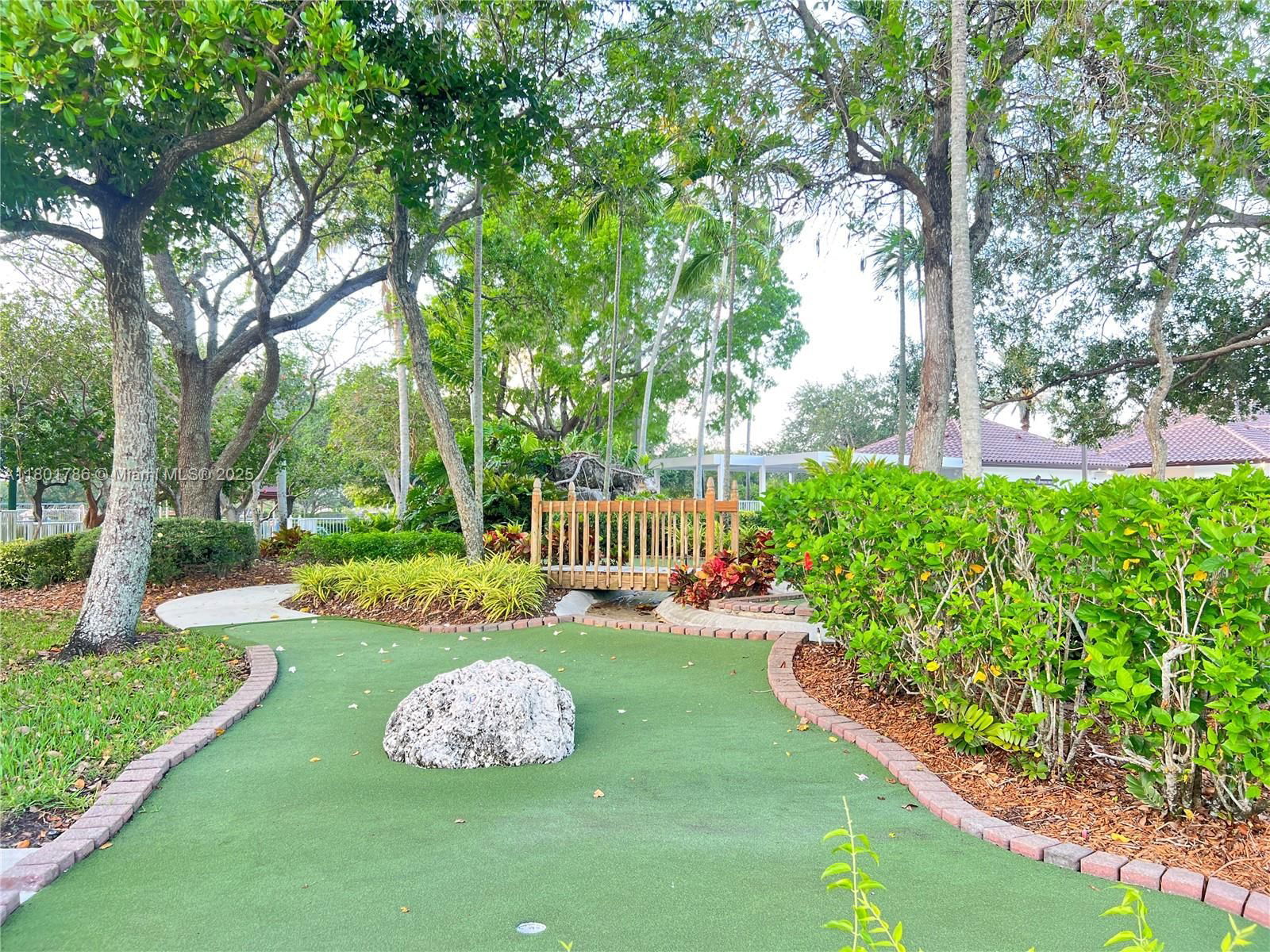 Real estate property located at 1192 Chinaberry Dr, Broward, Sector 2-parcels 1 2 3 4, Weston, FL