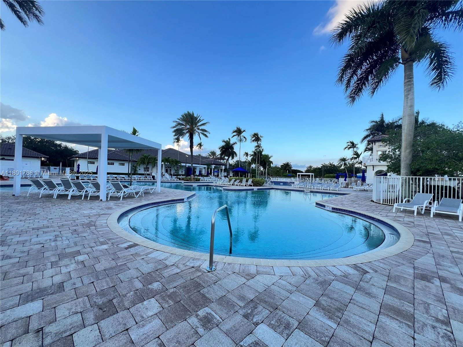 Real estate property located at 1192 Chinaberry Dr, Broward, Sector 2-parcels 1 2 3 4, Weston, FL