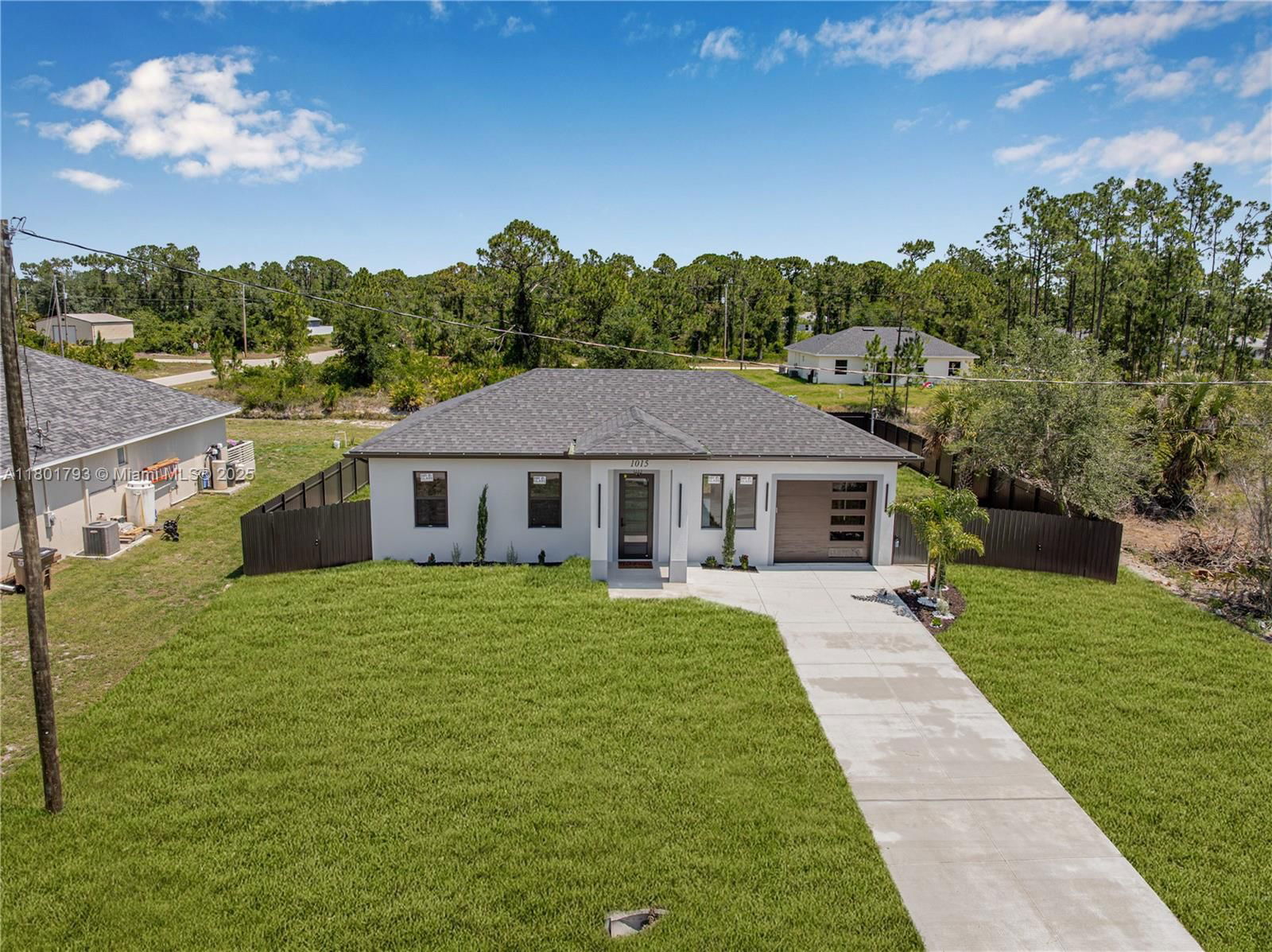 Real estate property located at 1015 WINTERS ST, Lee, Lehigh Acres, Lehigh Acres, FL