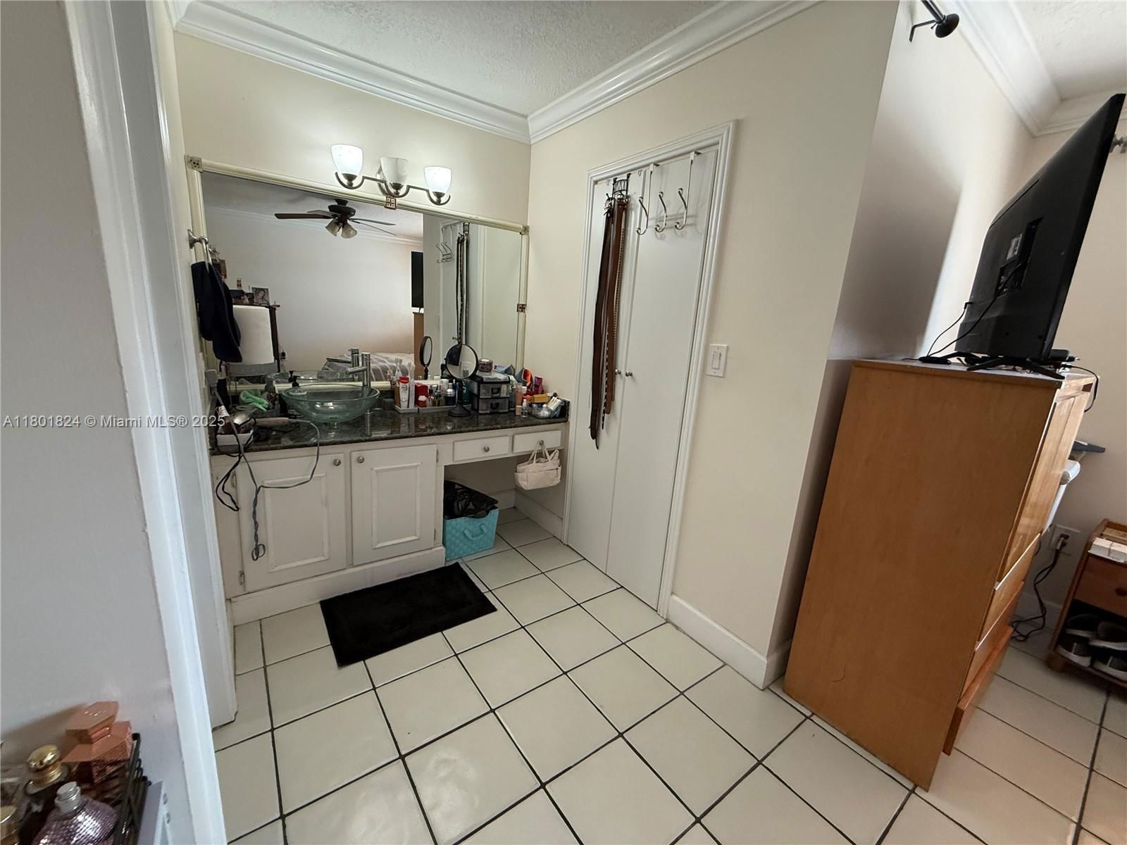 Real estate property located at 1461 124th Ct A-13, Miami-dade, Villa Venezia Condo Ph X, Miami, FL