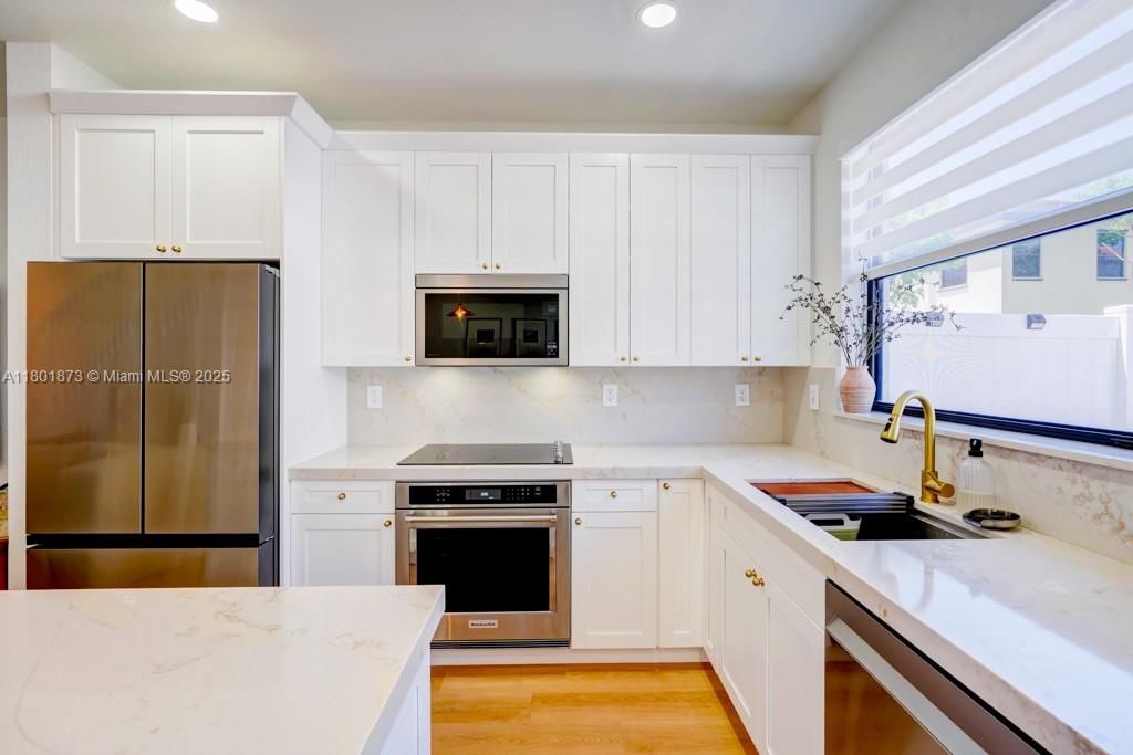 Real estate property located at 10602 33rd Way, Miami-dade, Aquabella Section Two, Hialeah, FL