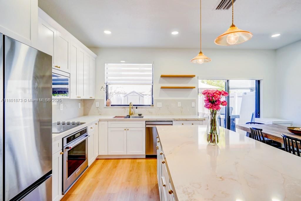 Real estate property located at 10602 33rd Way, Miami-dade, Aquabella Section Two, Hialeah, FL