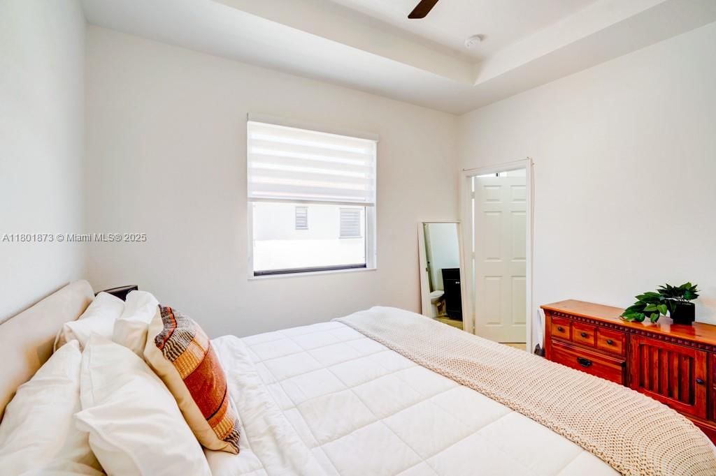 Real estate property located at 10602 33rd Way, Miami-dade, Aquabella Section Two, Hialeah, FL