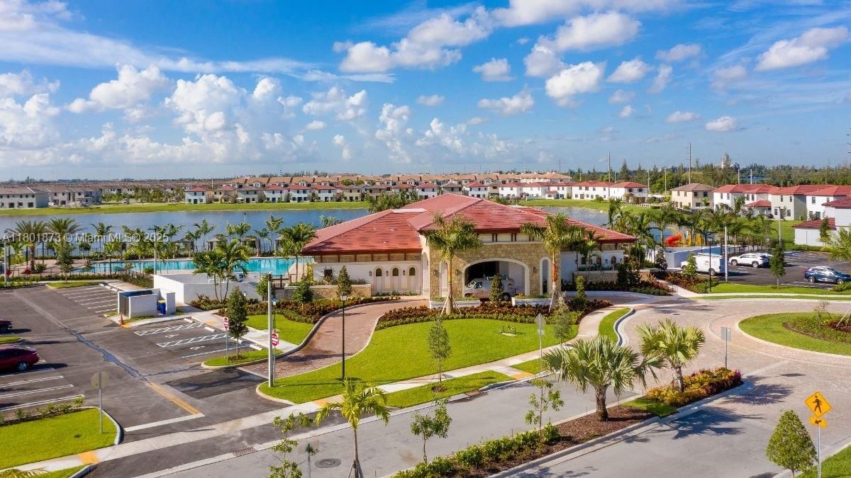 Real estate property located at 10602 33rd Way, Miami-dade, Aquabella Section Two, Hialeah, FL