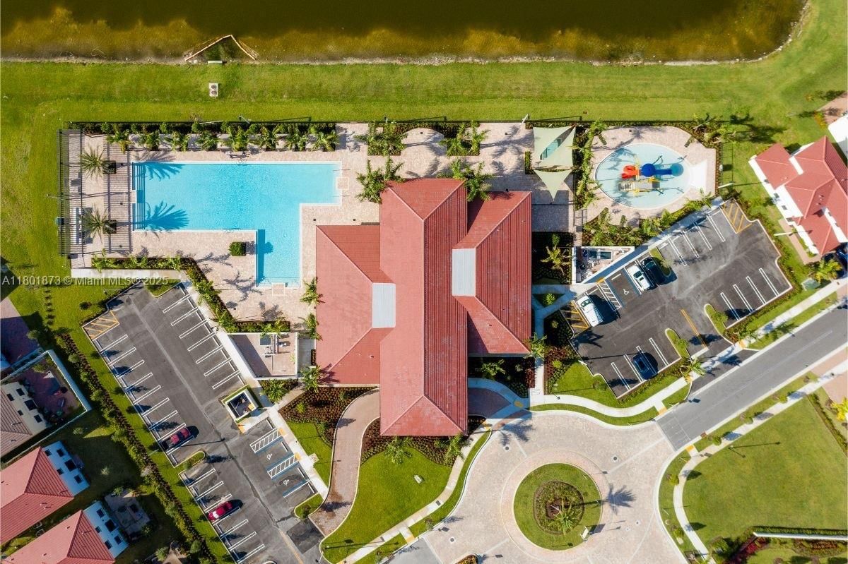 Real estate property located at 10602 33rd Way, Miami-dade, Aquabella Section Two, Hialeah, FL
