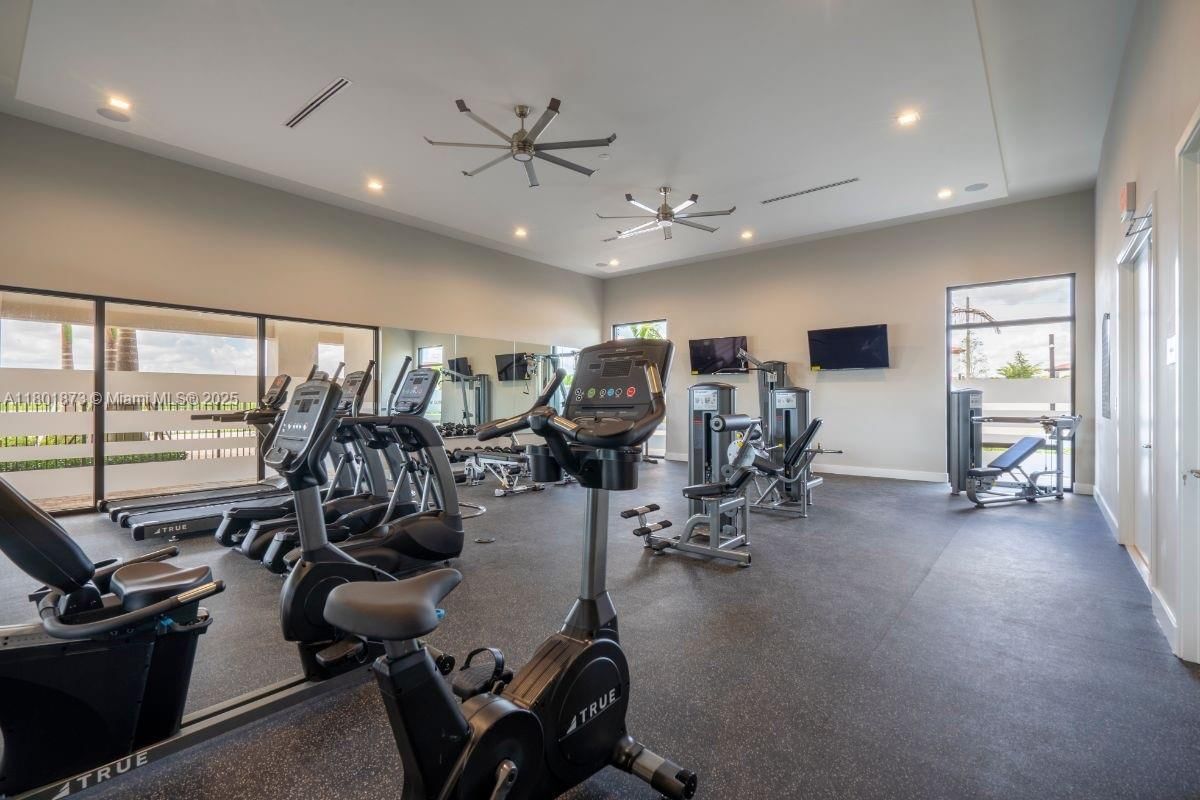 Real estate property located at 10602 33rd Way, Miami-dade, Aquabella Section Two, Hialeah, FL