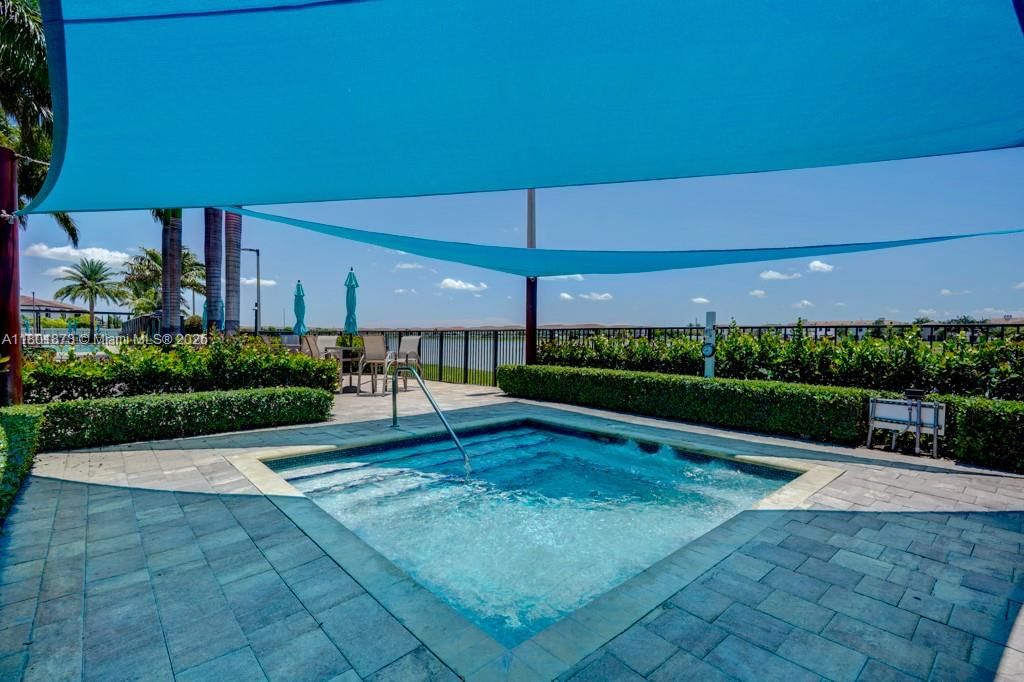 Real estate property located at 10602 33rd Way, Miami-dade, Aquabella Section Two, Hialeah, FL