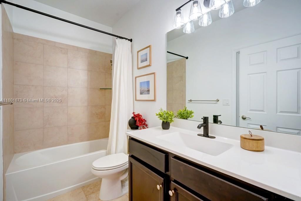 Real estate property located at 10602 33rd Way, Miami-dade, Aquabella Section Two, Hialeah, FL