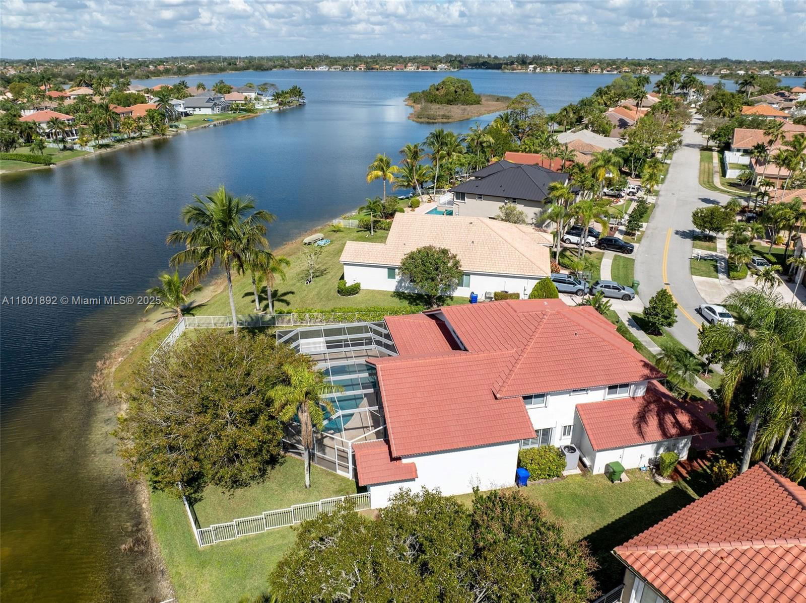 Real estate property located at 17982 9th Ct, Broward, Silver Lakes At Pembroke, Pembroke Pines, FL