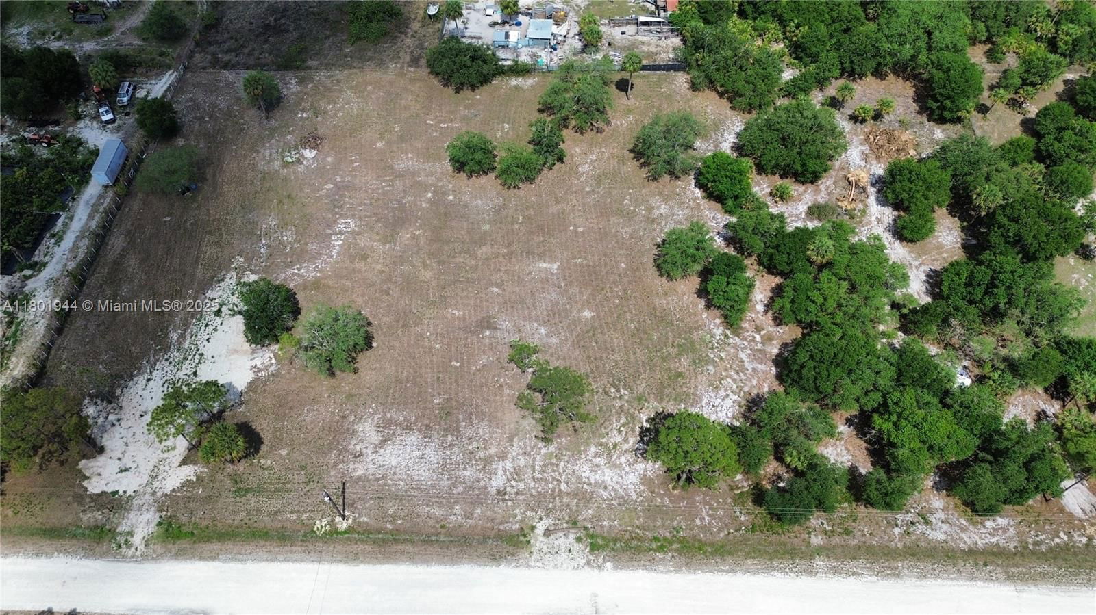 Real estate property located at 135 & 145 KENNEL ST, Hendry, Montura Ranches, Clewiston, FL