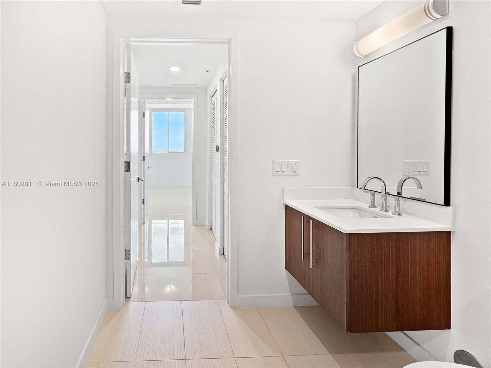 Real estate property located at 7875 107th Ave #306, Miami-dade, Midtown Doral Condo 4, Doral, FL