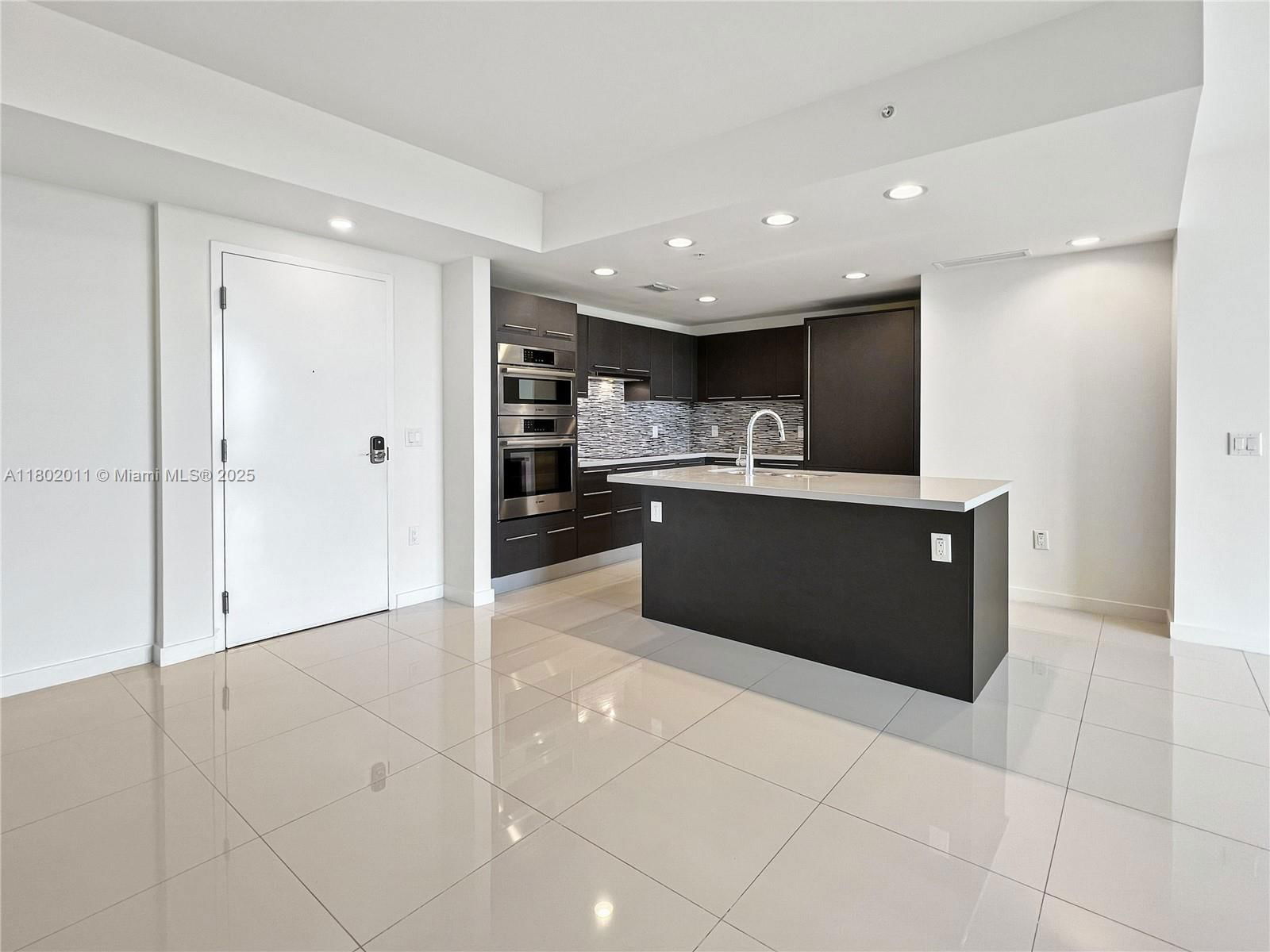 Real estate property located at 7875 107th Ave #306, Miami-dade, Midtown Doral Condo 4, Doral, FL