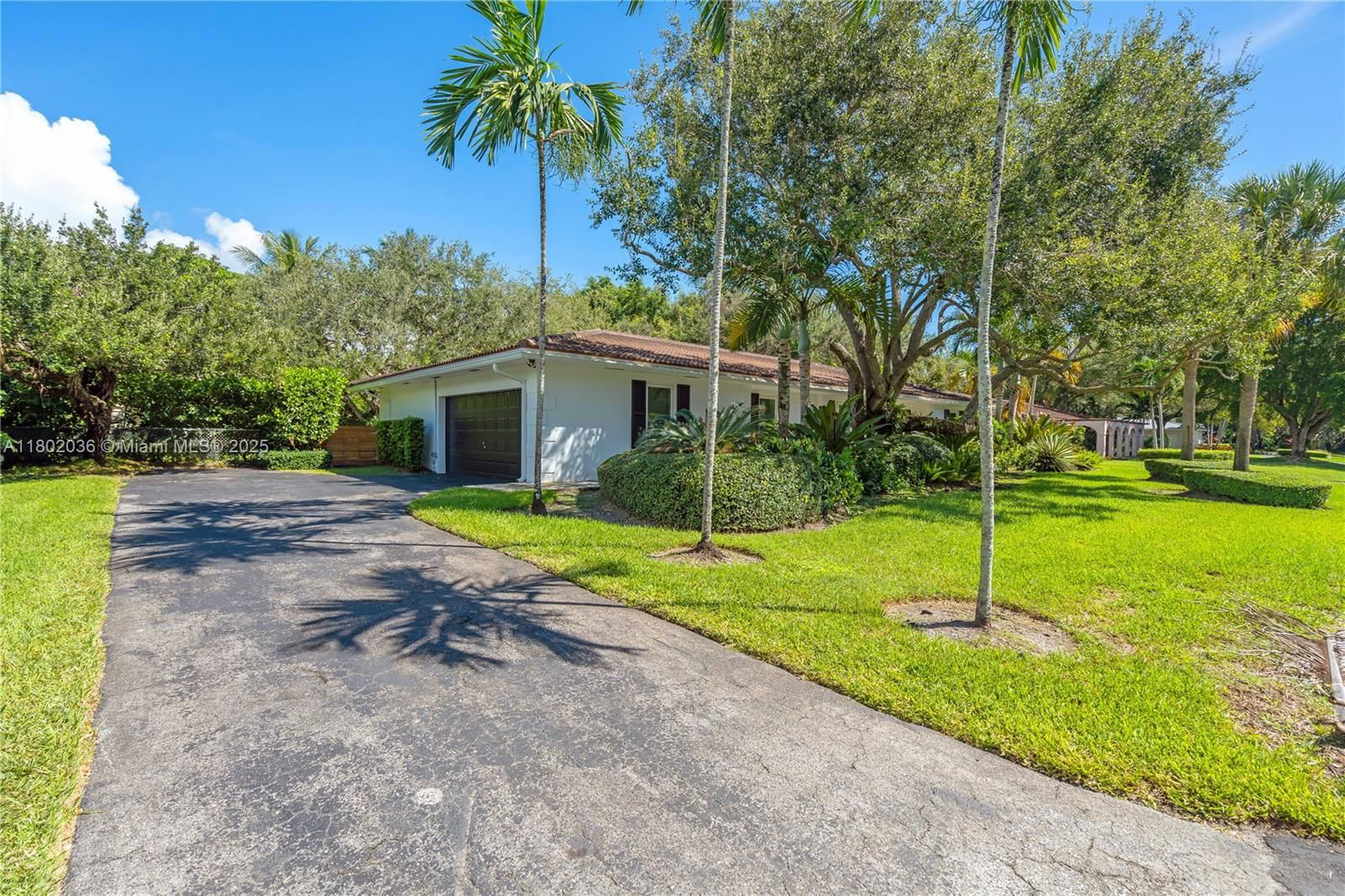 Real estate property located at 7465 163rd St, Miami-dade, Hillary Estates First Add, Palmetto Bay, FL