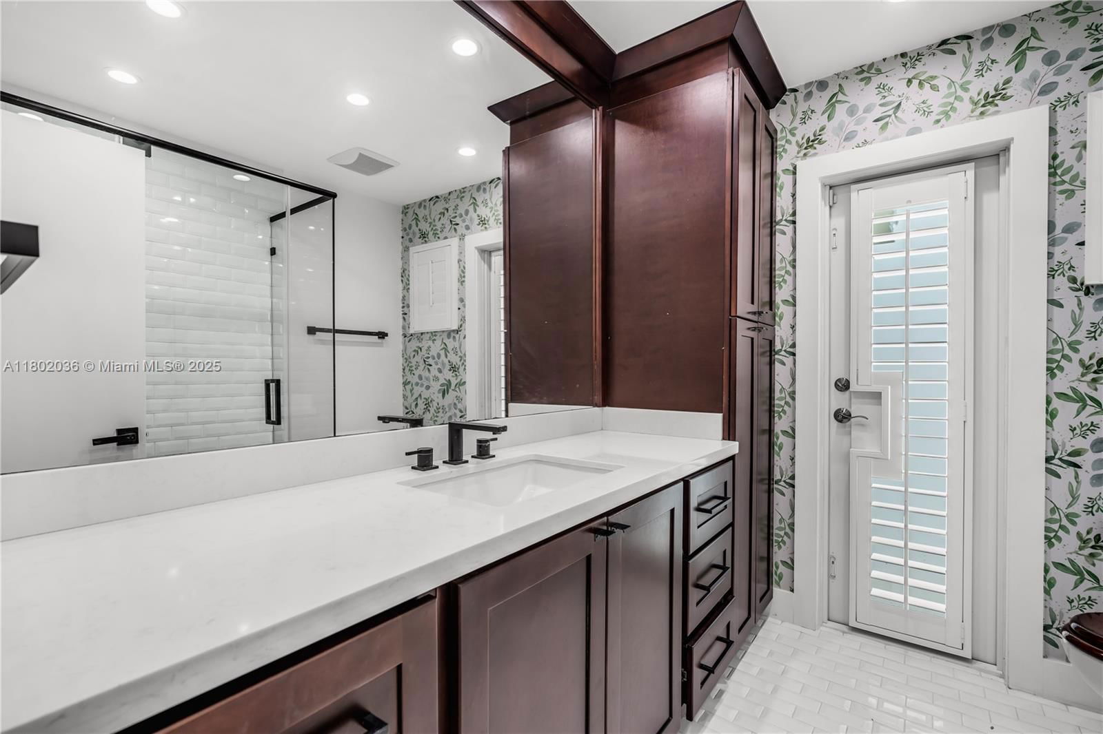 Real estate property located at 7465 163rd St, Miami-dade, Hillary Estates First Add, Palmetto Bay, FL