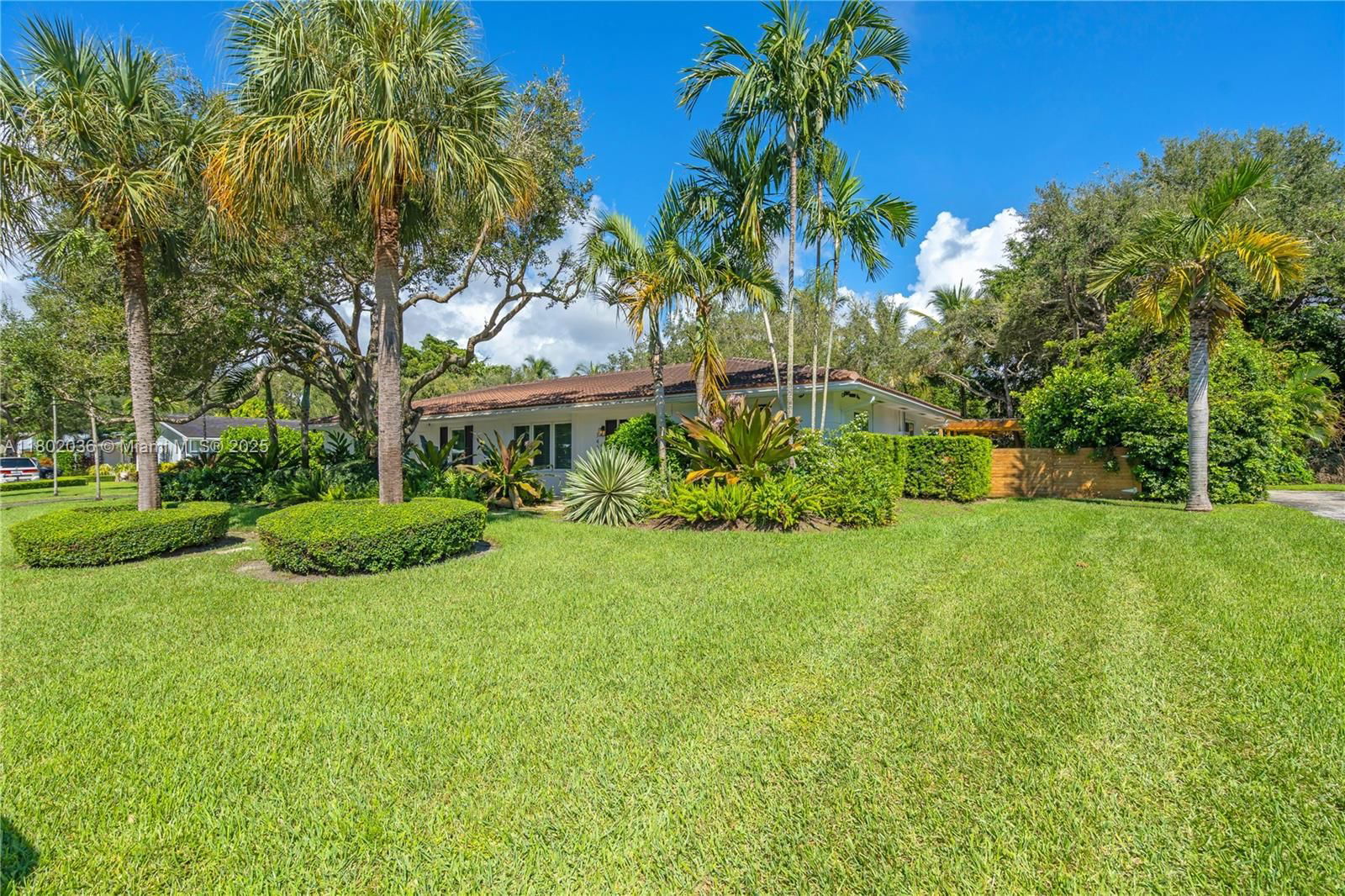 Real estate property located at 7465 163rd St, Miami-dade, Hillary Estates First Add, Palmetto Bay, FL