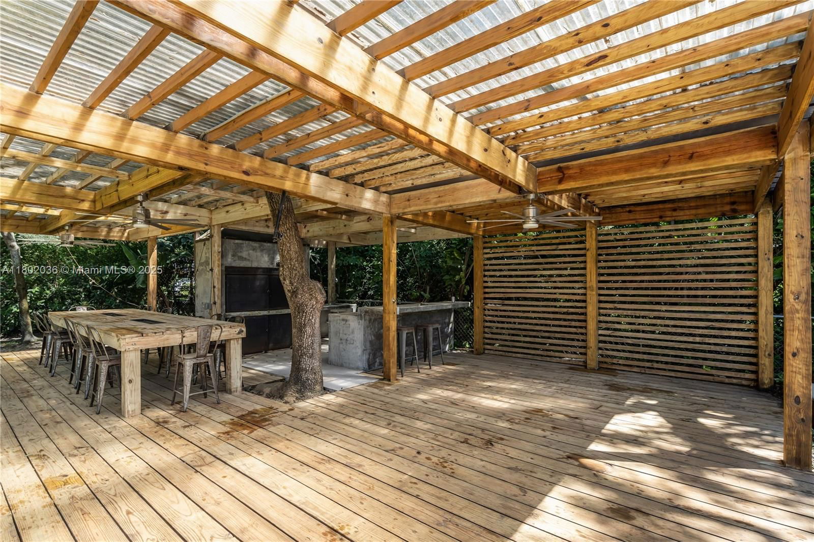 Real estate property located at 7465 163rd St, Miami-dade, Hillary Estates First Add, Palmetto Bay, FL