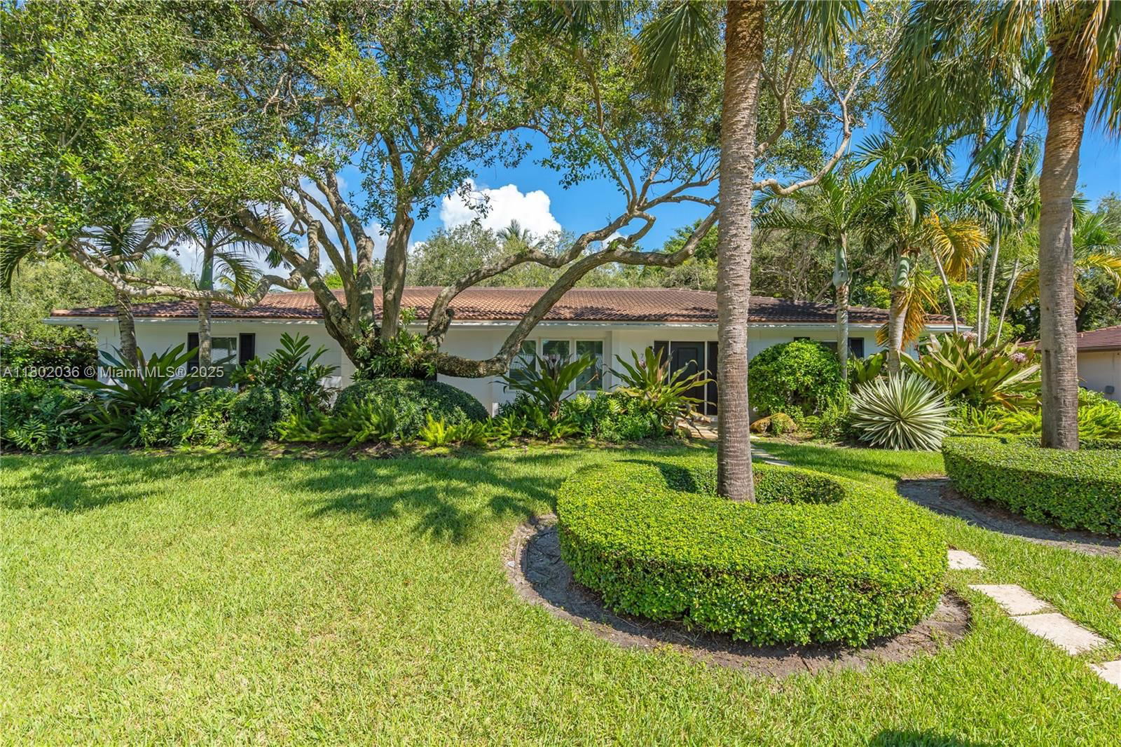 Real estate property located at 7465 163rd St, Miami-dade, Hillary Estates First Add, Palmetto Bay, FL