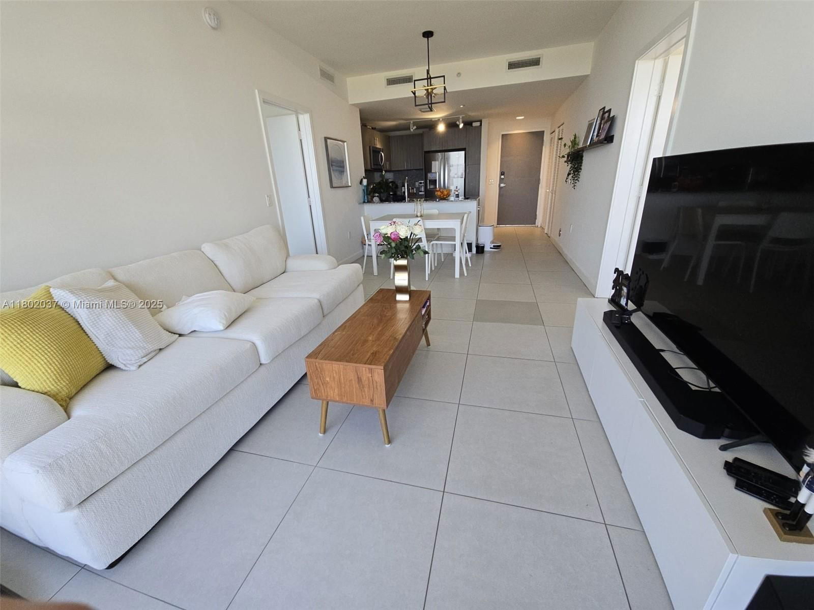 Real estate property located at 5350 84th Ave #1207, Miami-dade, 5350 Park Condo, Doral, FL