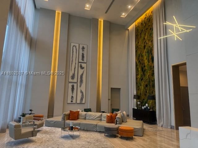 Real estate property located at 5350 84th Ave #1207, Miami-dade, 5350 Park Condo, Doral, FL