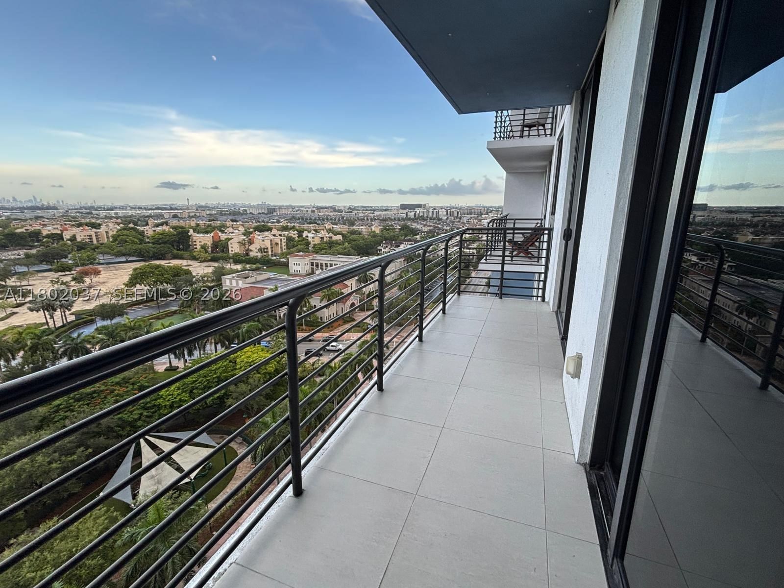 Real estate property located at 5350 84th Ave #1207, Miami-dade, 5350 Park Condo, Doral, FL