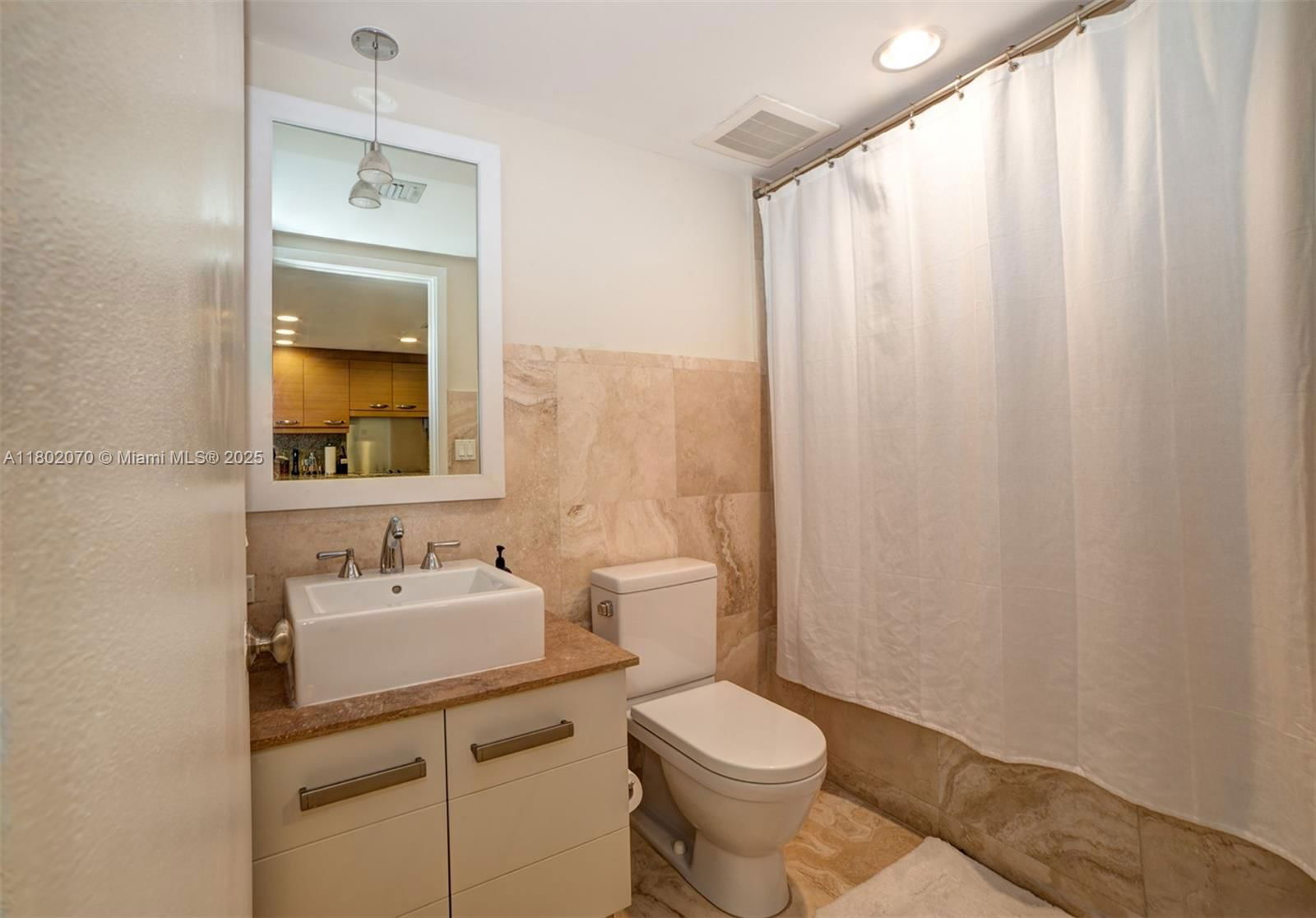 Real estate property located at 3540 Main Hwy #203, Miami-dade, Grove Garden Residences C, Coconut Grove, FL