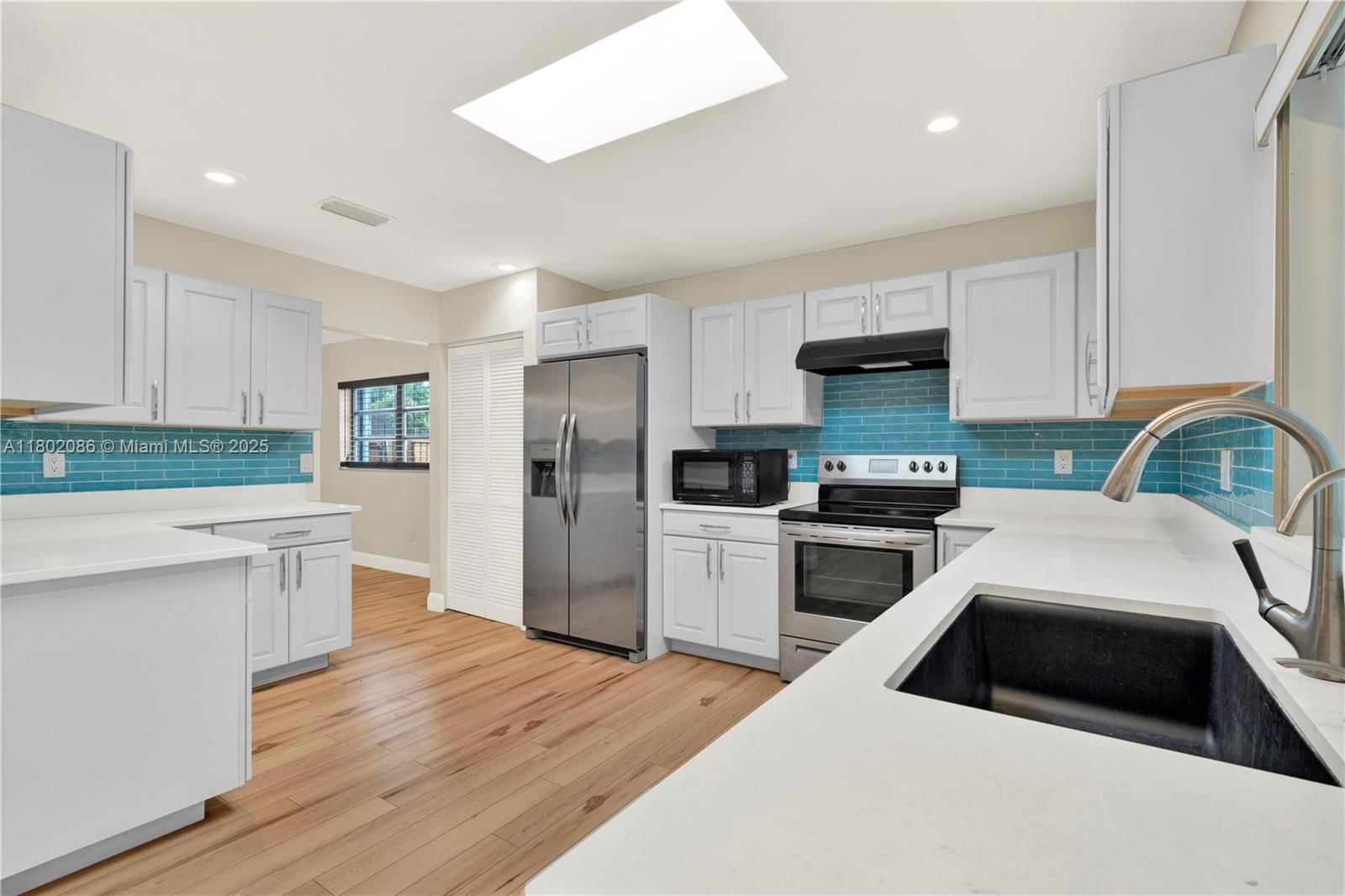 Real estate property located at 1575 Goldeneye Ln, Miami-dade, Homestead Lakes Tennessee, Homestead, FL