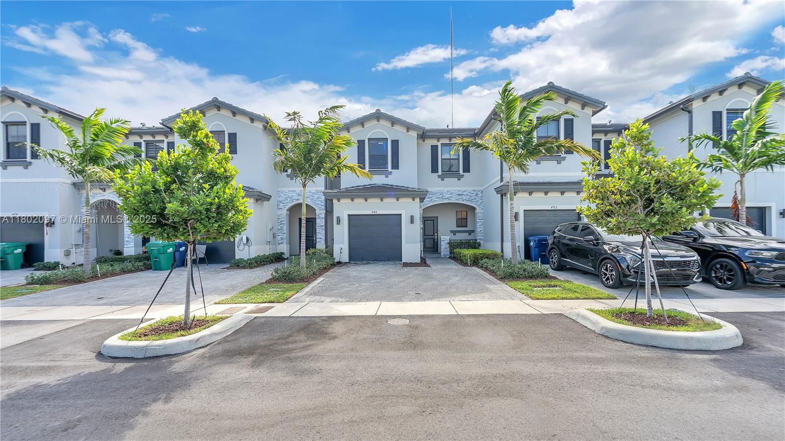 Real estate property located at 488 203rd Ter #488, Miami-dade, Vista Lago, Miami Gardens, FL