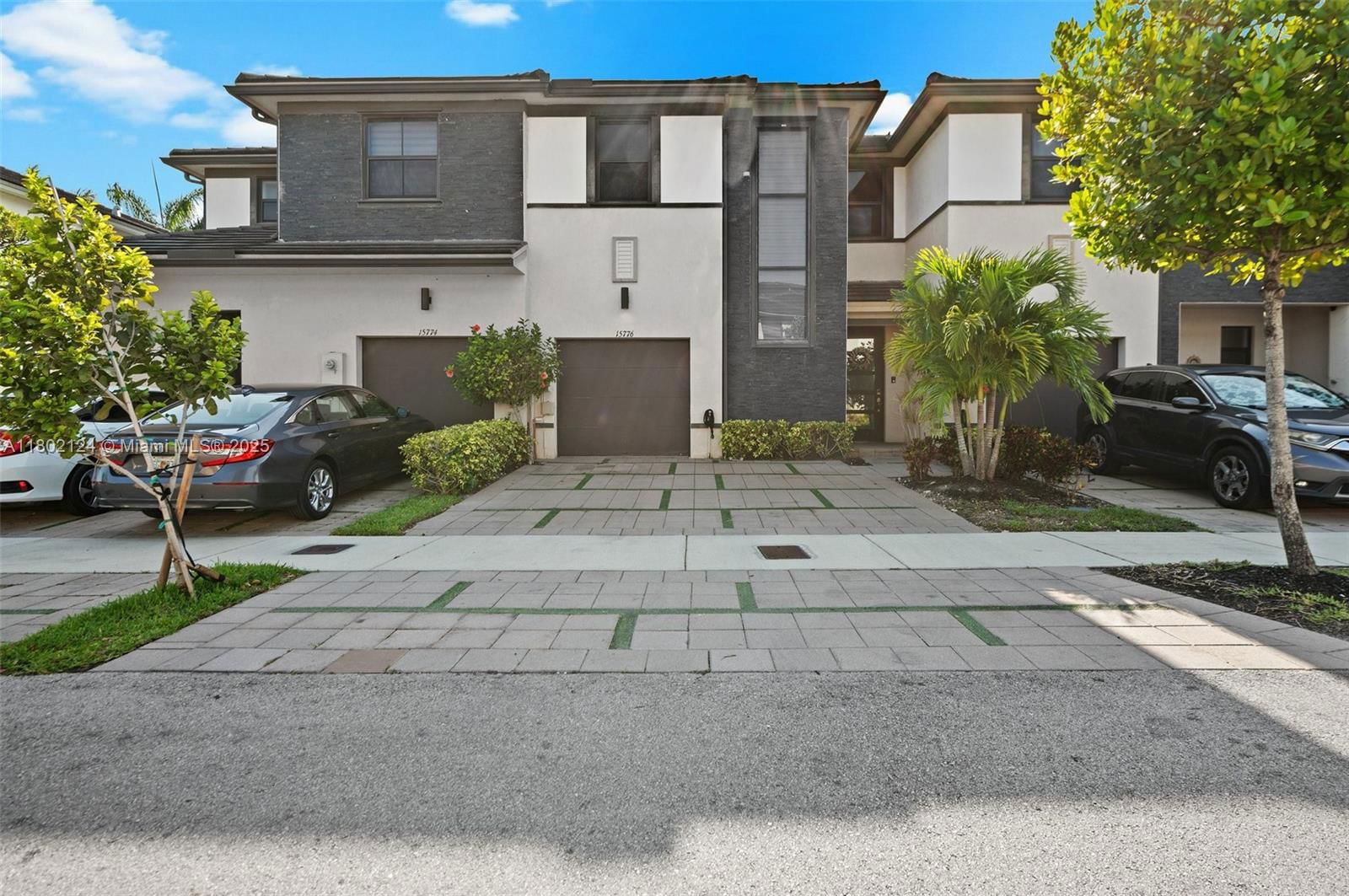 Real estate property located at 15776 91st Ct, Miami-dade, Dunnwoody Lake, Miami Lakes, FL