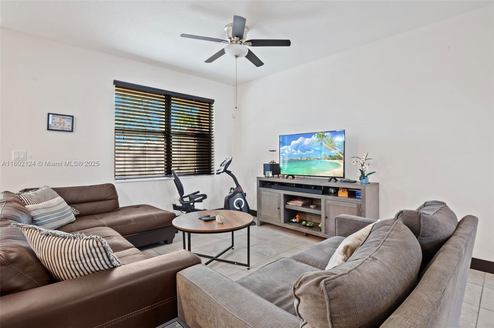 Real estate property located at 15776 91st Ct, Miami-dade, Dunnwoody Lake, Miami Lakes, FL