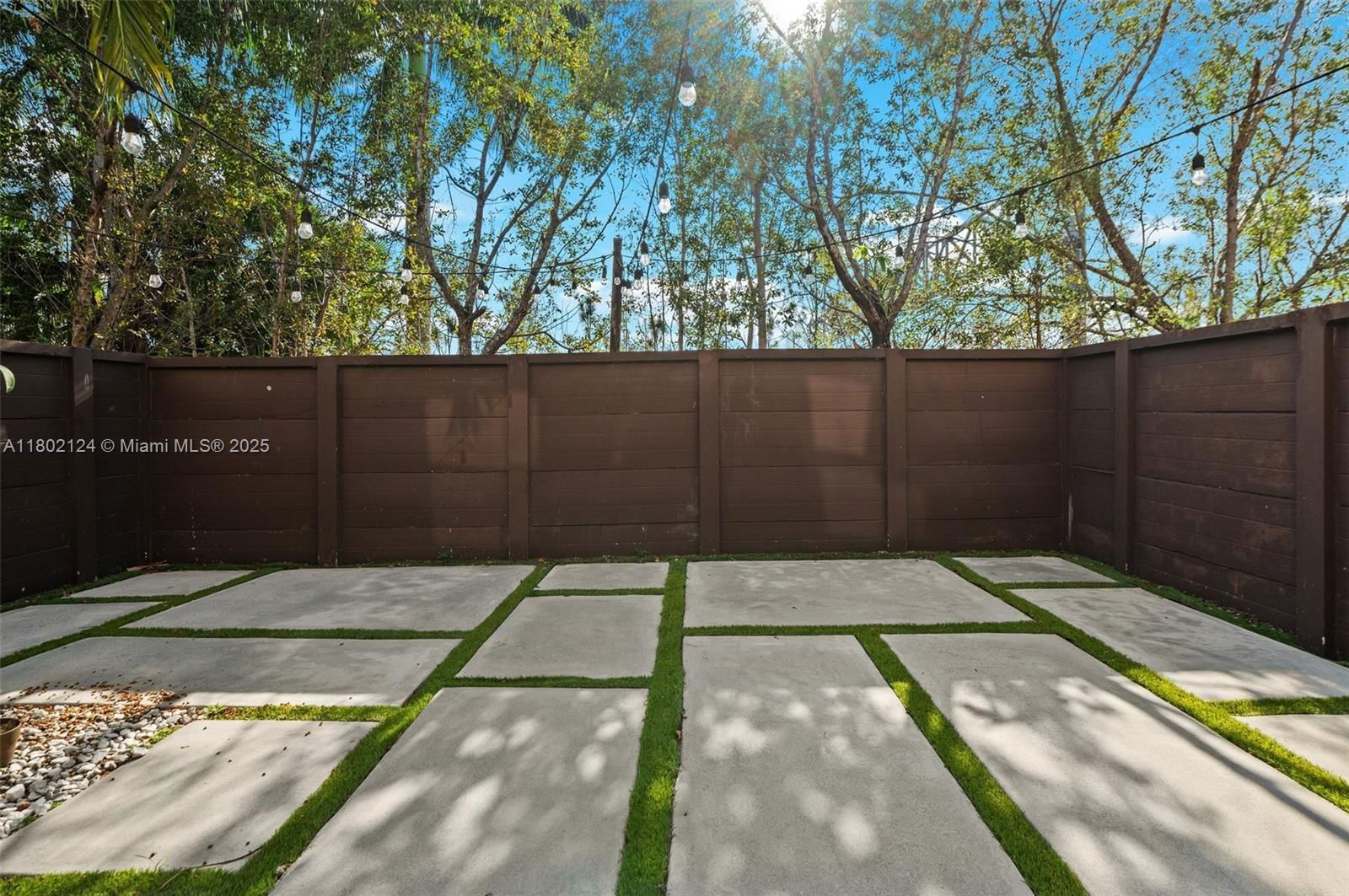 Real estate property located at 15776 91st Ct, Miami-dade, Dunnwoody Lake, Miami Lakes, FL