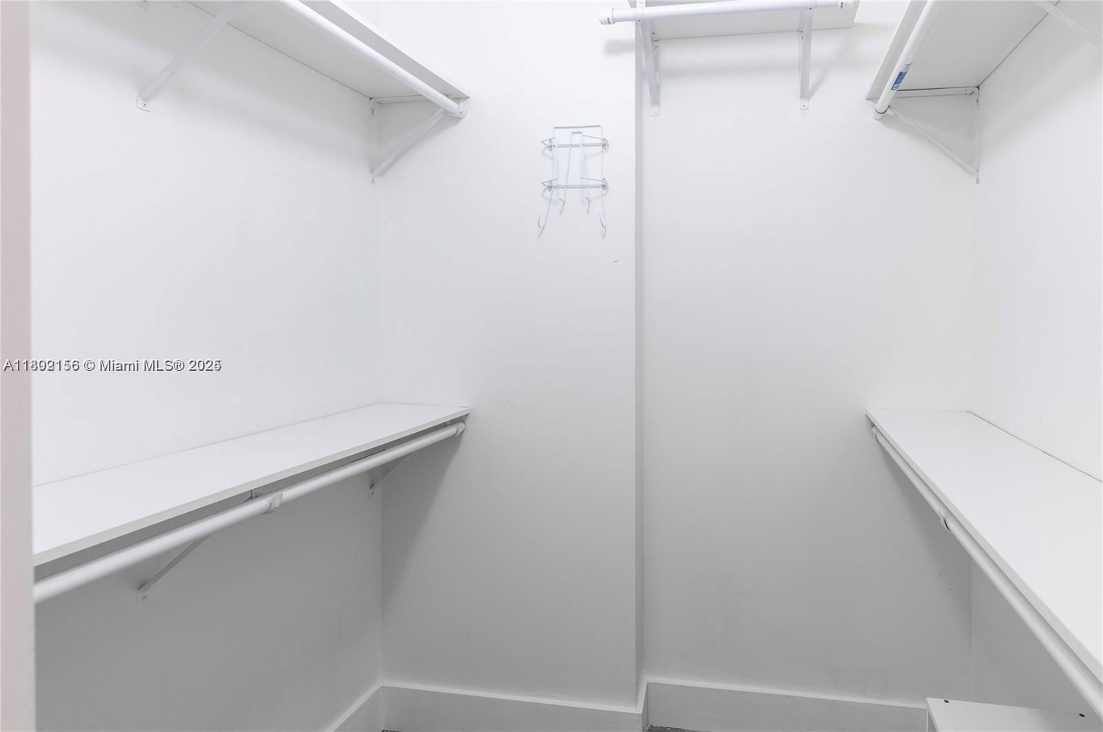 Real estate property located at 6061 Collins Ave #7D, Miami-dade, Le Trianon Condo, Miami Beach, FL