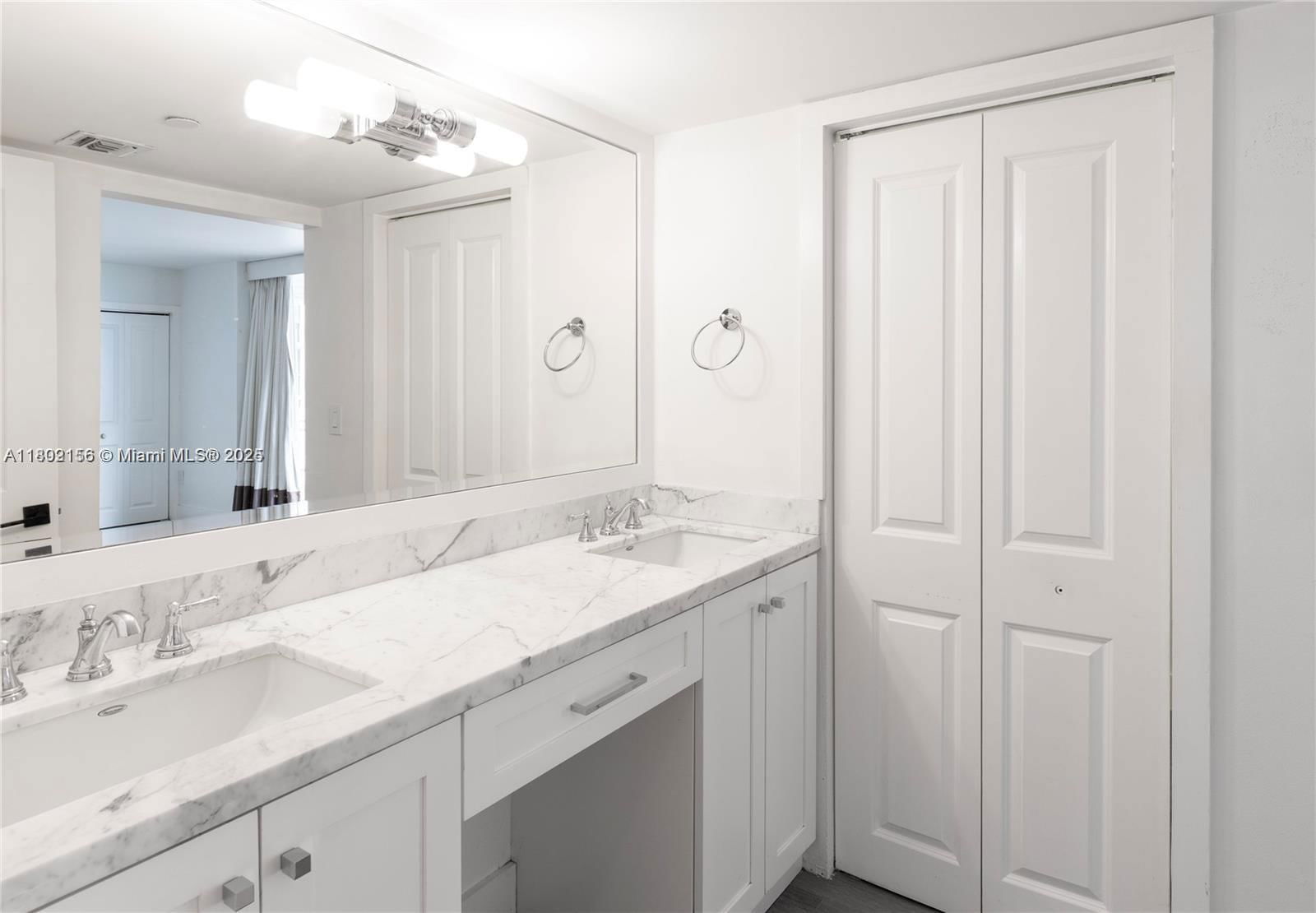 Real estate property located at 6061 Collins Ave #7D, Miami-dade, Le Trianon Condo, Miami Beach, FL