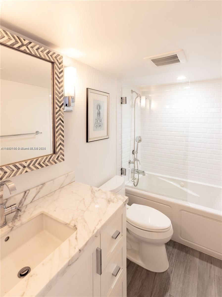 Real estate property located at 6061 Collins Ave #7D, Miami-dade, Le Trianon Condo, Miami Beach, FL