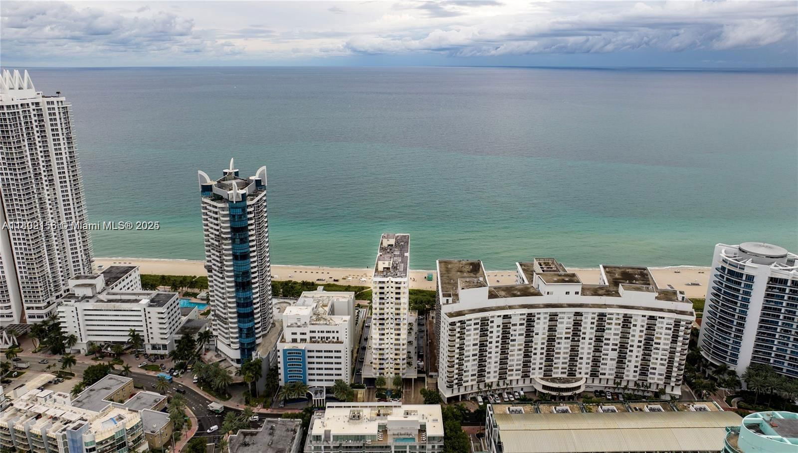 Real estate property located at 6061 Collins Ave #7D, Miami-dade, Le Trianon Condo, Miami Beach, FL