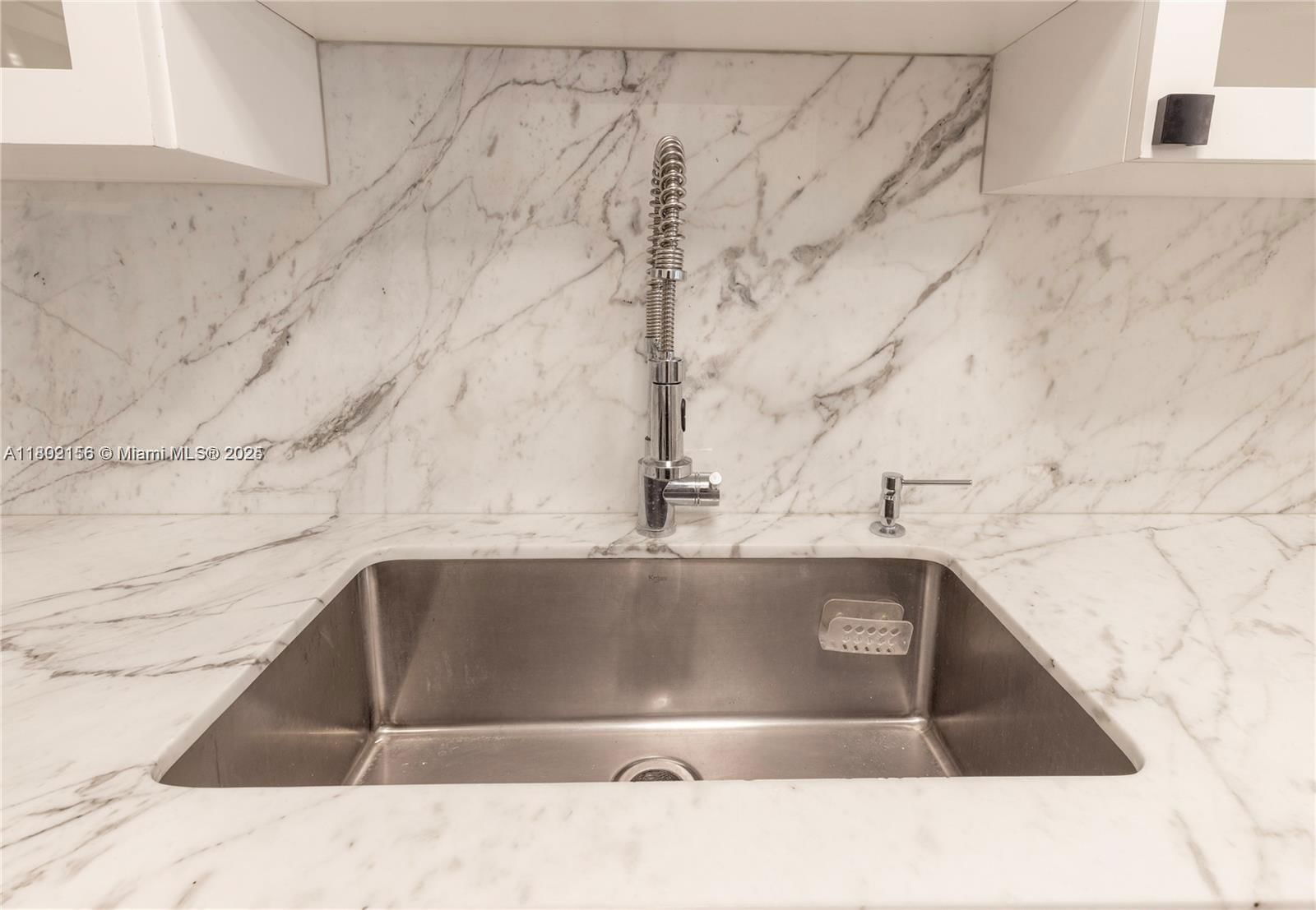 Real estate property located at 6061 Collins Ave #7D, Miami-dade, Le Trianon Condo, Miami Beach, FL