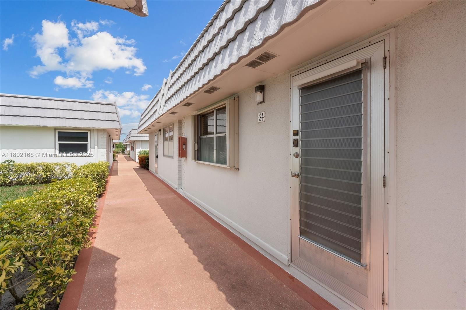 Real estate property located at 34 Valencia B, Palm Beach, Kings Point Valencia, Delray Beach, FL