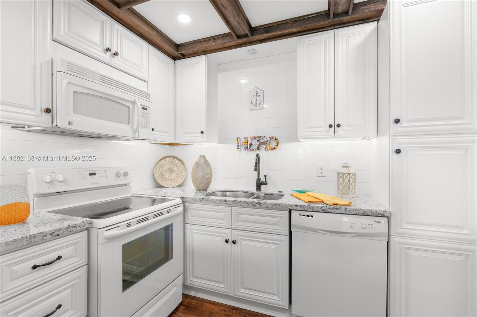Real estate property located at 34 Valencia B, Palm Beach, Kings Point Valencia, Delray Beach, FL