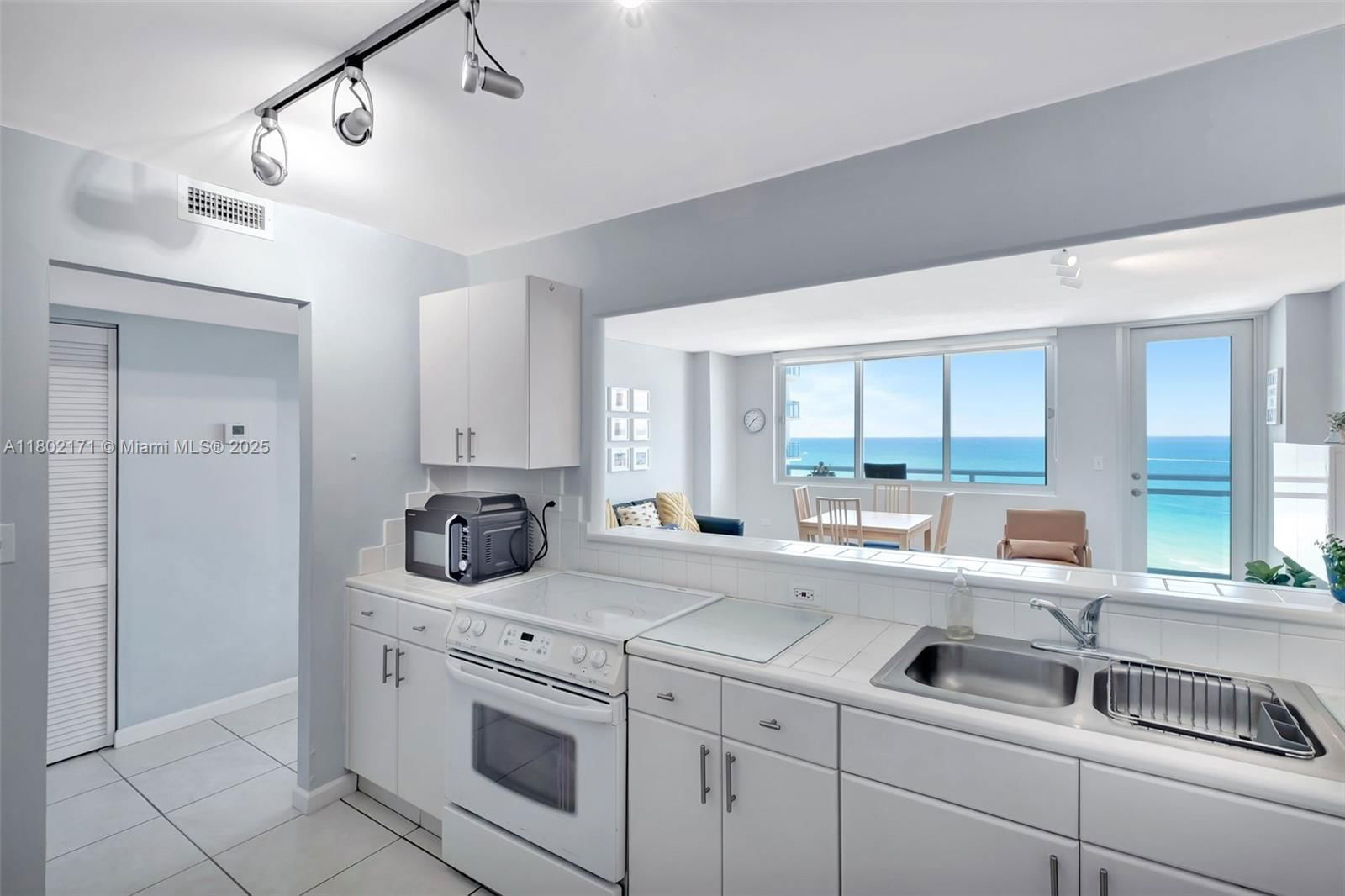 Real estate property located at 7135 Collins Ave #1614, Miami-dade, Burleigh House Condo, Miami Beach, FL