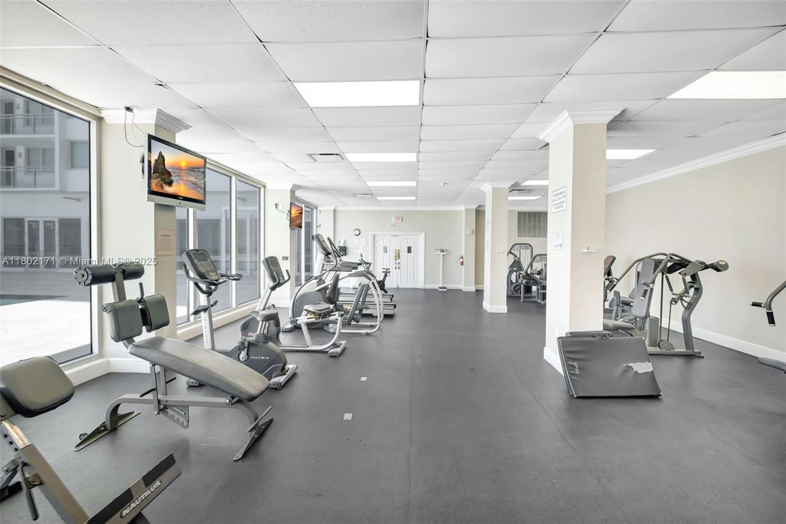 Real estate property located at 7135 Collins Ave #1614, Miami-dade, Burleigh House Condo, Miami Beach, FL