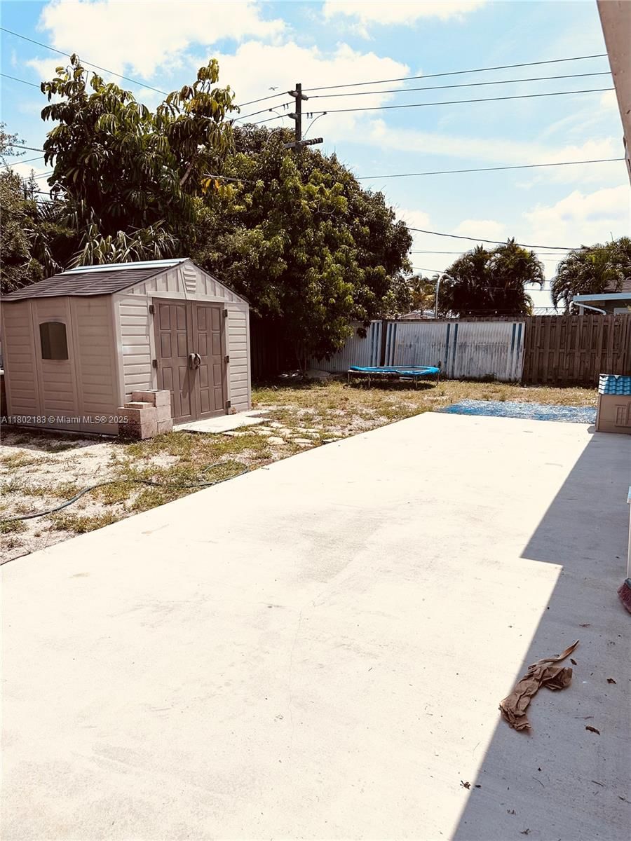Real estate property located at 8761 12th St, Broward, Boulevard Heights Sec Nin, Pembroke Pines, FL