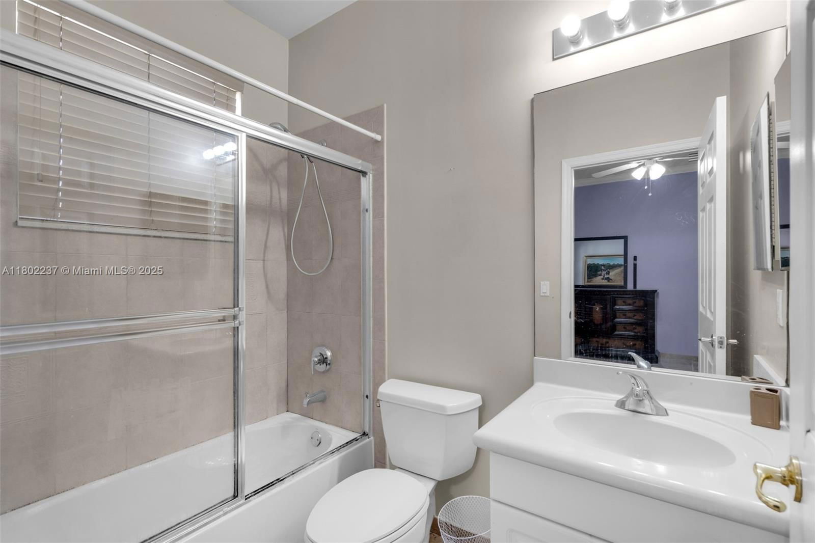 Real estate property located at 18951 30th St, Broward, Sunset Lakes Plat One, Miramar, FL