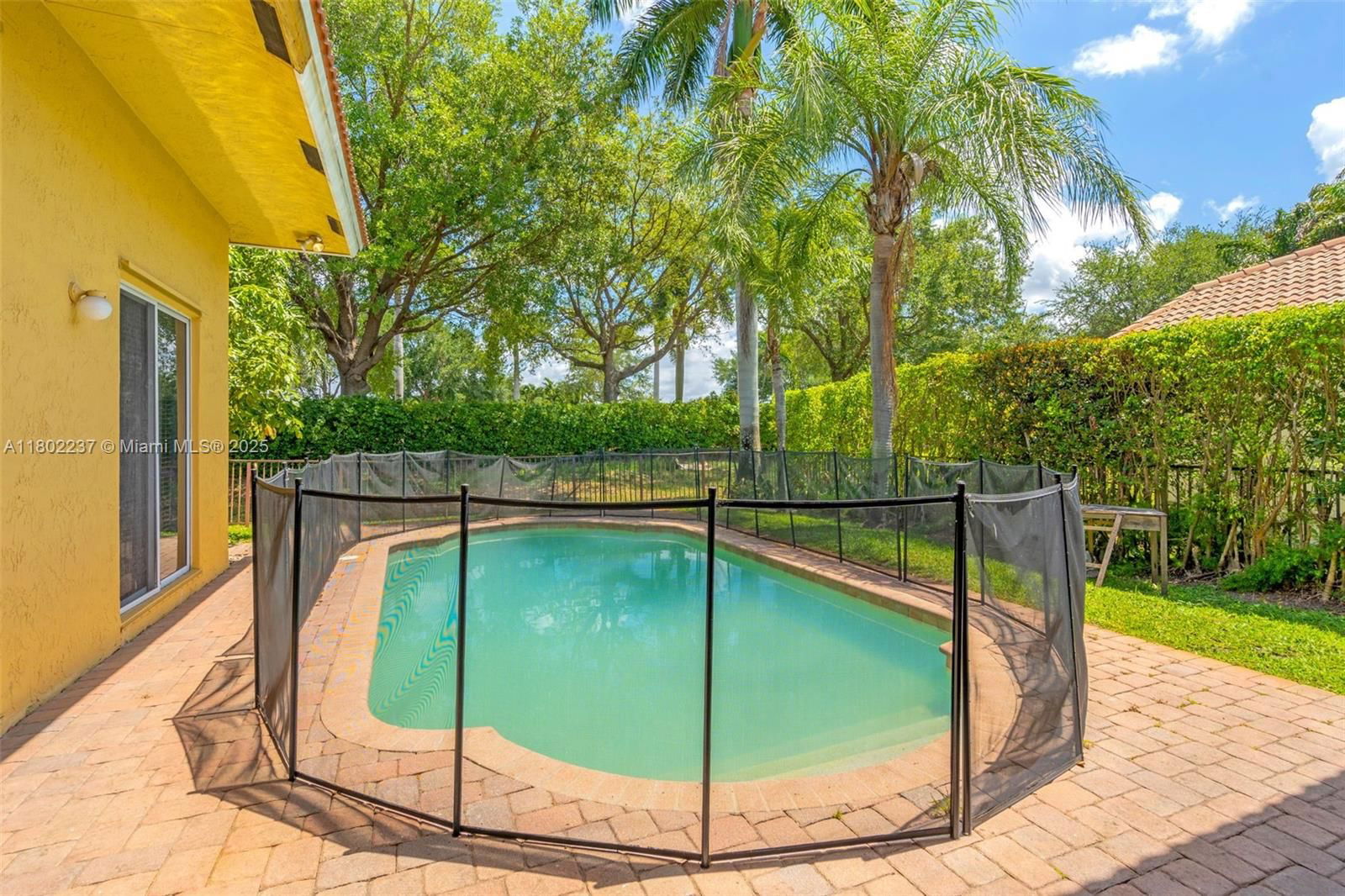 Real estate property located at 18951 30th St, Broward, Sunset Lakes Plat One, Miramar, FL
