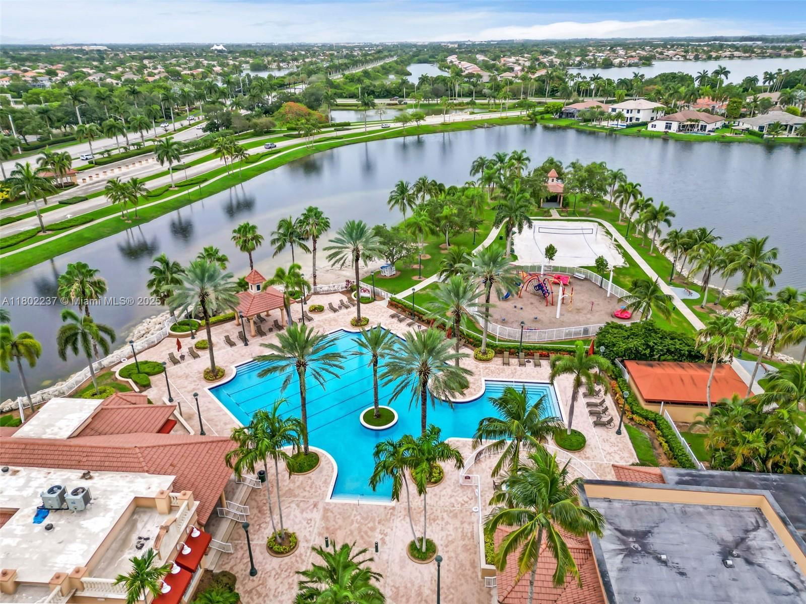 Real estate property located at 18951 30th St, Broward, Sunset Lakes Plat One, Miramar, FL