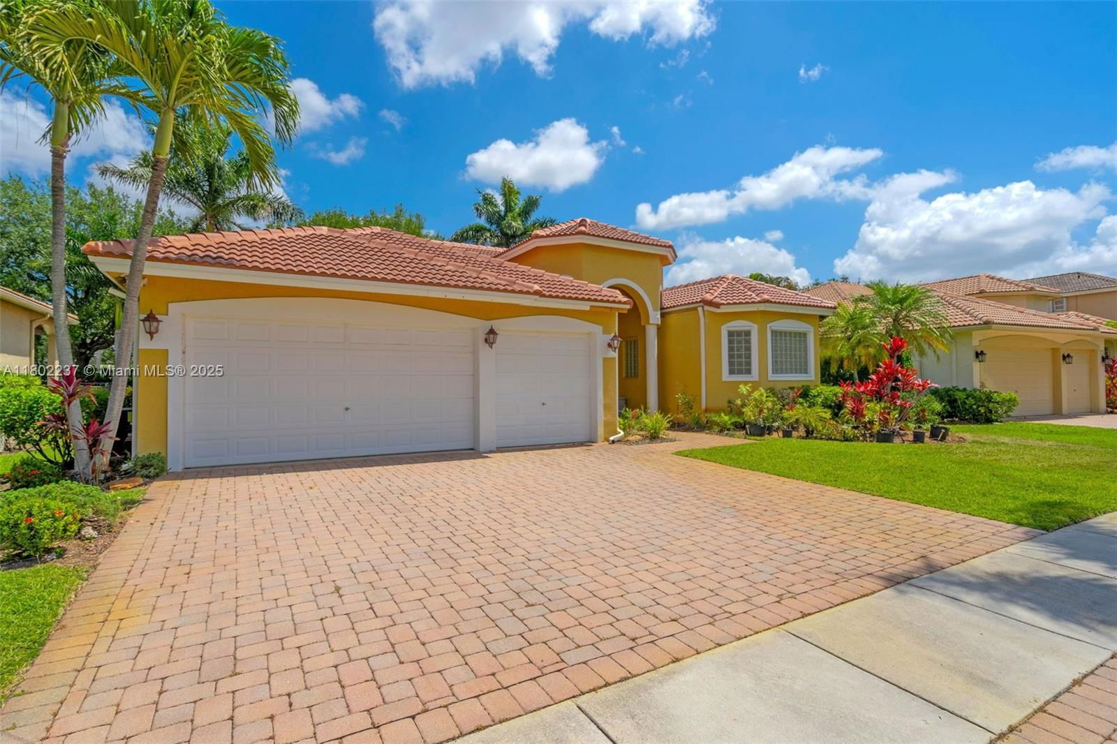 Real estate property located at 18951 30th St, Broward, Sunset Lakes Plat One, Miramar, FL